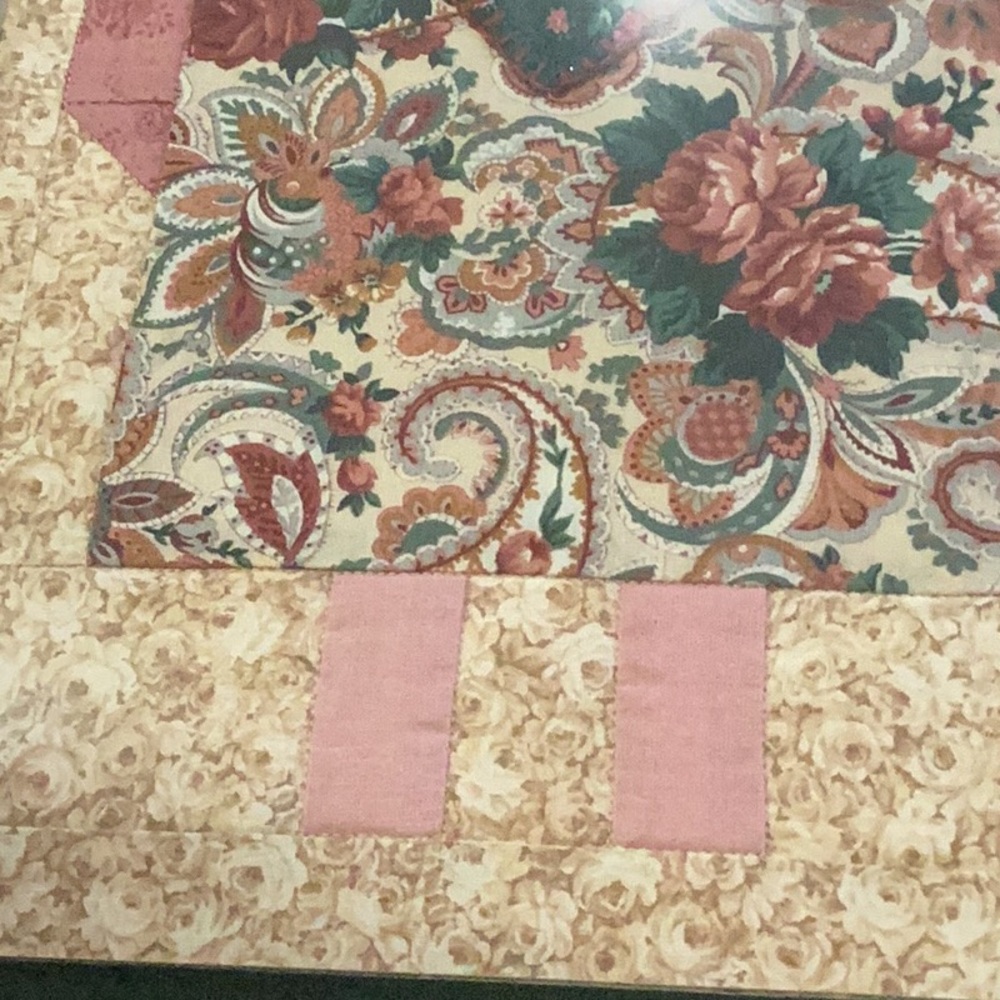 LAST CHANCE BEFORE BEING DONATED. Quilted angel art. - Picture 4 of 9